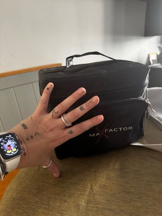 Neceser cofre maletin Max Factor Negro