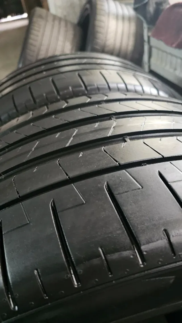 Neumáticos 285 30 22 Pirelli (RS6, RS7)