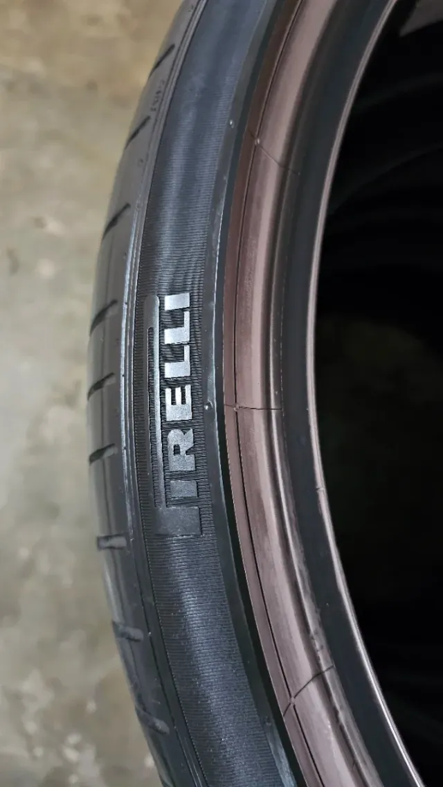 Neumáticos 285 30 22 Pirelli (RS6, RS7)