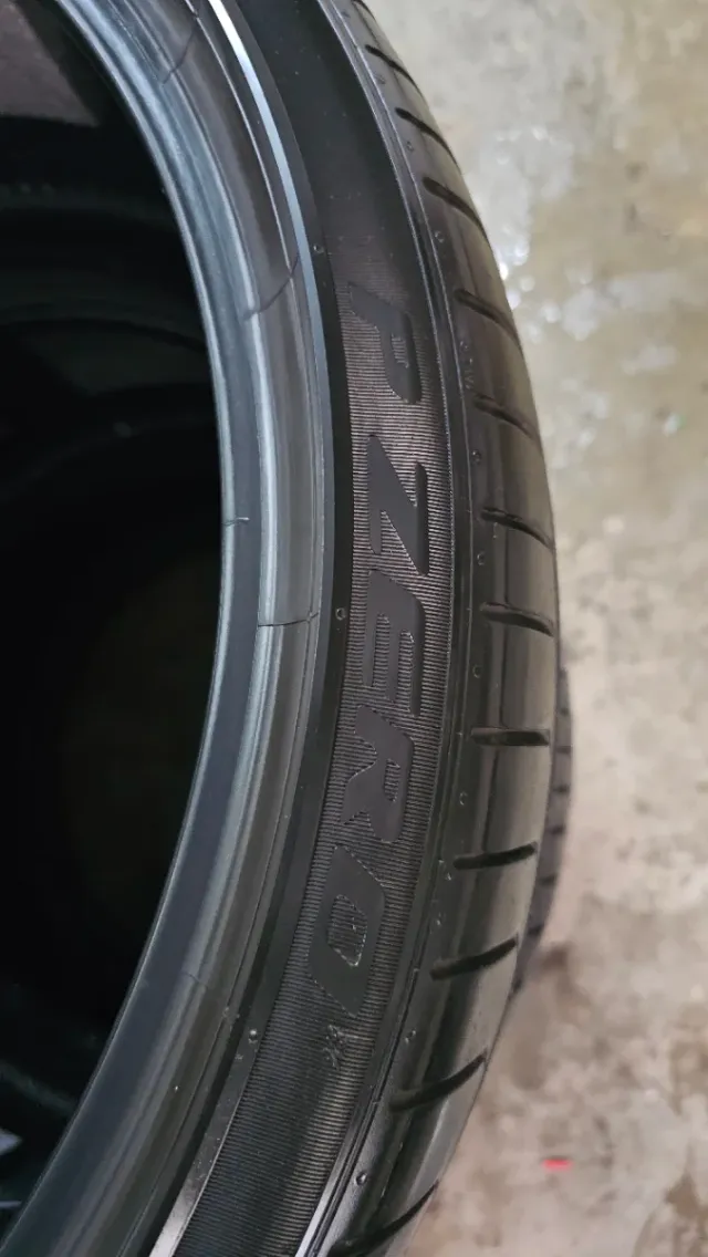 Neumáticos 285 30 22 Pirelli (RS6, RS7)