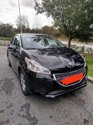 Peugeot 208 2013
