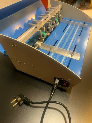 Máquina Plegadora Azul