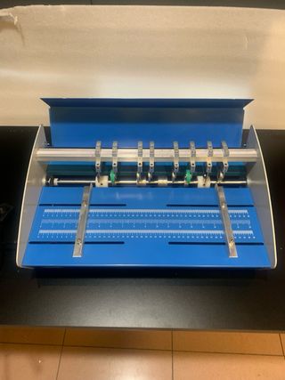 Máquina Plegadora Azul