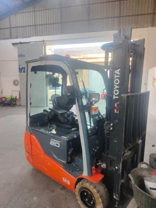 Carretilla elevadora Toyota 20