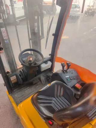 Carretilla elevadora Toyota 20