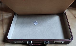 Valigetta Von Meister in pelle e metallo