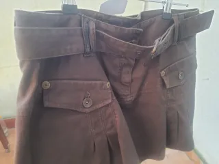 7.- Minifalda marrón con cinturón