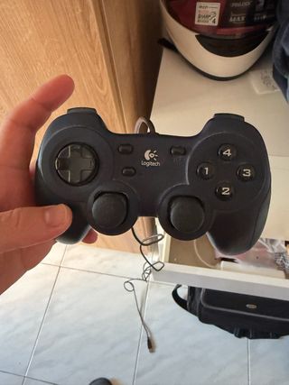Mando Logitech USB