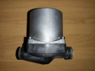 Bomba circulación Grundfos UPS15-50