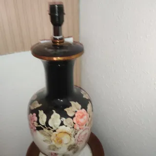 Pie de lámpara cerámica floral