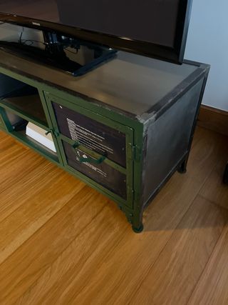 Mueble TV Industrial Metal y Madera (NEGOCIABLE)