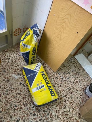 Cemento cola blanco Pegoland 25kg