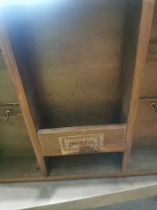 Porta chiavi e lettere in legno