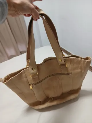Bolso de cuero beige