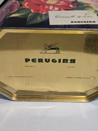 Antica scatola decorata con fiori Perugina