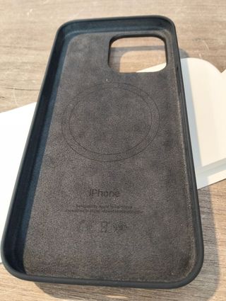 Funda Silicona MagSafe iPhone 15 Pro Max - Negro.