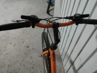 Bicicleta de Montaña Naranja