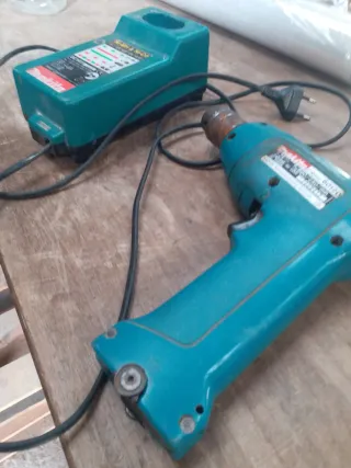 Cargador Makita DC1411 y Batería 14.4V