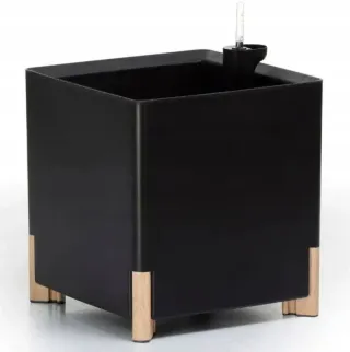 Maceta Negra Mondum con Riego y Patas