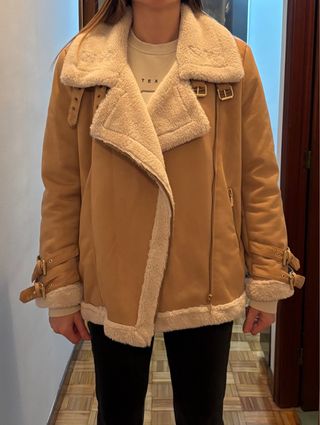 Chaqueta aviador forrada beige