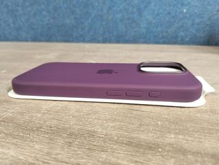 Funda para iPhone 16 Pro MagSafe - Ciruela