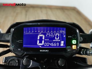 SUZUKI GSX-S 125