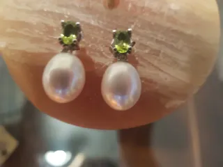 Pendientes Plata Perlas Cultivadas y Peridoto