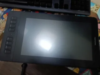 Tableta Gráfica Huion Negra Con pantalla