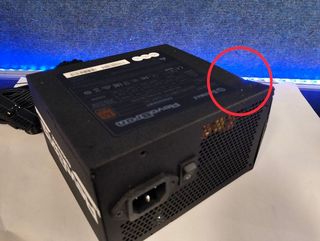 Fuente Enermax RevoBron 600W Semi-modular