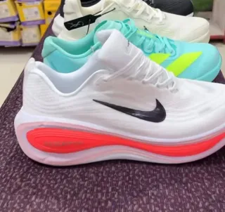 DEPORTIVAS CON GRAN VARIEDAD DESDE 50€............