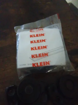 Herrajes para puertas correderas armario