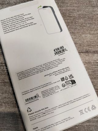 Funda iPhone 16 Pro Max MagSafe - Ciruela