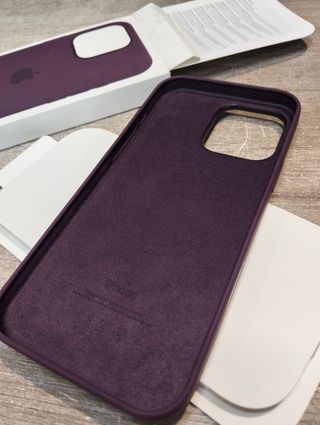 Funda iPhone 16 Pro Max MagSafe - Ciruela