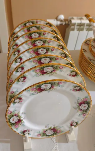 Vajilla Inglesa Royal Albert Celebratión,Oro Nueva