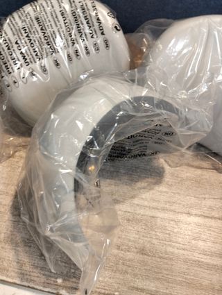 Arebos Comfort Set 2 Almohadas cervicales + portabebidas para bañera de hidromasaje | Blanco | 100% Resistente al Agua | con Forma ergonómica | Espuma de PU