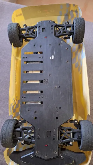 Coche Radio Control Renault  Megan Sport Nikkon