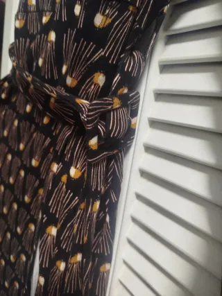 Abito Surkana fantasia nero e oro taglia XXL