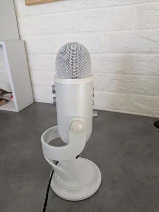 Micrófono Blue Yeti Blanco