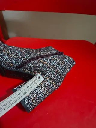 Botines Hispanitas Negros y Multicolor