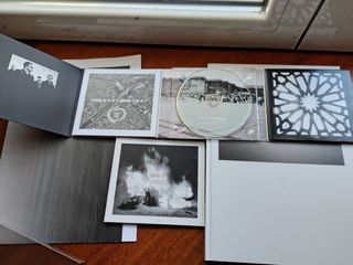 U2 No Line on the Horizon Limited Box + 2 CD