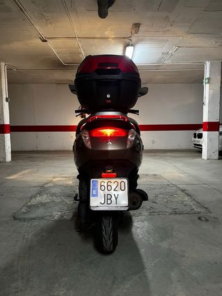 Peugeot Citystar 125cc Maxi Scooter