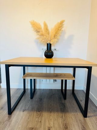 Conjunto mesa, banco y 2 sillas comedor