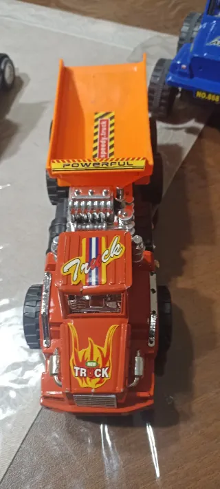 Set 5 Macchine Giocattolo Camion e Fuoristrada