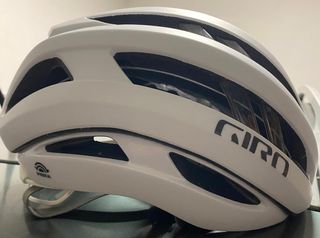 Casco Giro Aries Spherical