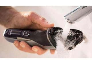 Philips Shaver series 1000 Afeitadora en seco para afeitado práctico y sencillo