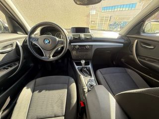 BMW 118i TECHO NAVEGADOR LLANTAS PDC LIBRO GARANTI