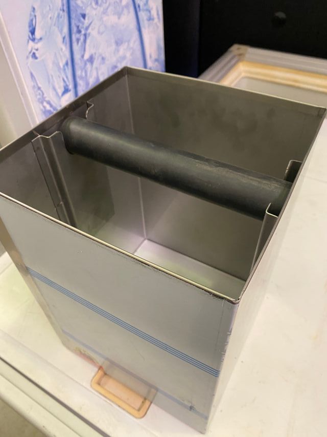 Cubo basura para café