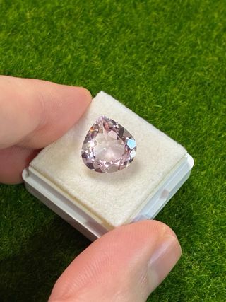 Zaffiro rosa 7.40 ct taglio Pera certificato