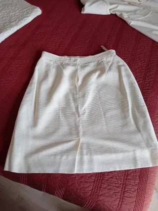 Traje corto chaqueta novia beige