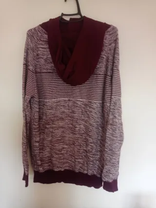 Jersey con capucha morado y blanco